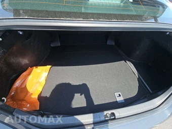 2026 Toyota Camry SE - miniatura 23