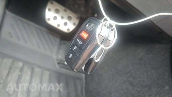 2026 Toyota Camry SE - miniatura 24
