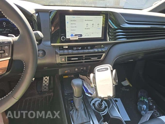 2026 Toyota Camry SE - miniatura 10