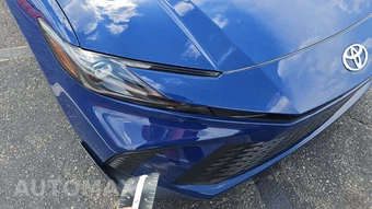 2026 Toyota Camry SE – miniatura 19