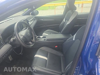 2026 Toyota Camry SE – miniatura 7