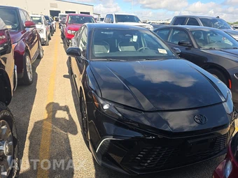 2026 Toyota Camry SE - miniatura 2