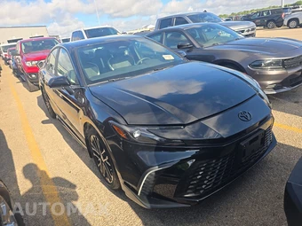 2026 Toyota Camry SE - miniatura 3