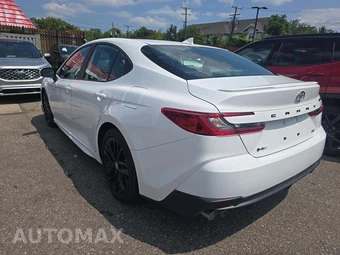 2026 Toyota Camry SE - miniatura 2