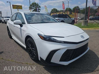 2026 Toyota Camry SE - miniatura 4