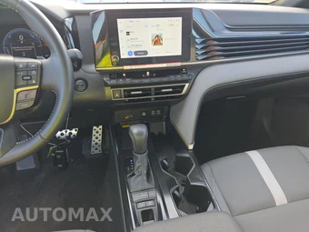 2026 Toyota Camry SE - miniatura 11