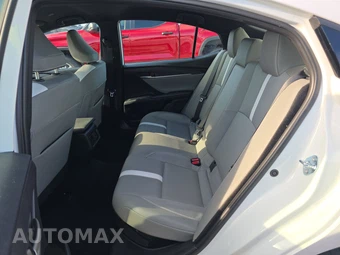 2026 Toyota Camry SE - miniatura 13