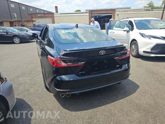 2026 Toyota Camry SE - miniatura 2