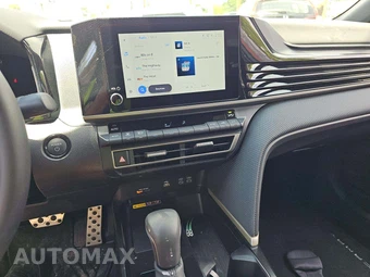 2026 Toyota Camry SE – miniatura 10