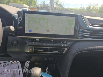 2026 Toyota Camry SE - miniatura 10