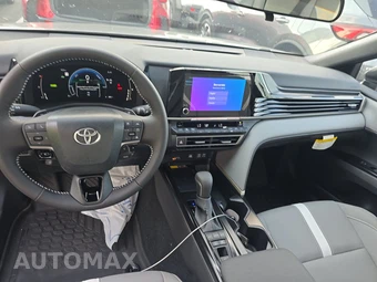 2026 Toyota Camry SE - miniatura 17