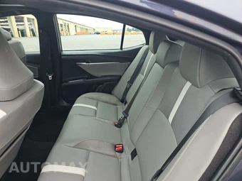 2026 Toyota Camry SE - miniatura 13