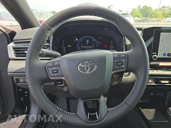 2026 Toyota Camry SE - miniatura 16