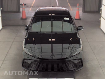 2026 Toyota Camry SE - miniatura 2