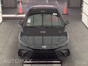 2026 Toyota Camry SE - miniatura 2