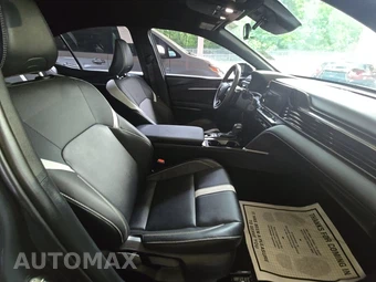 2026 Toyota Camry XLE - miniatura 8