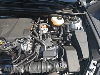 2026 Toyota Camry XLE - miniatura 21