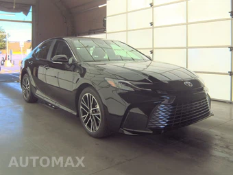 2026 Toyota Camry XLE - miniatura 3