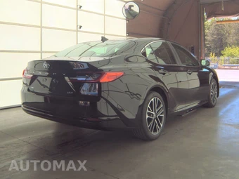 2026 Toyota Camry XLE - miniatura 4