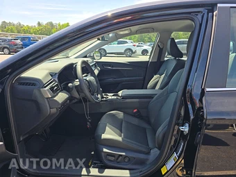2026 Toyota Camry XLE - miniatura 7