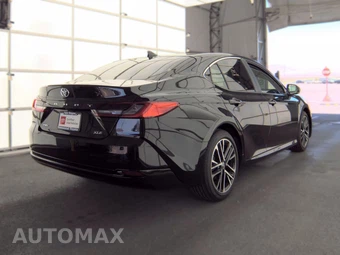2026 Toyota Camry XLE - miniatura 4