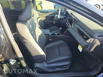 2026 Toyota Camry XLE - miniatura 8