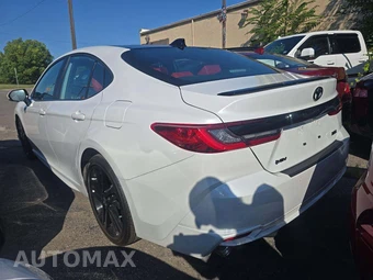 2026 Toyota Camry XSE - miniatura 2