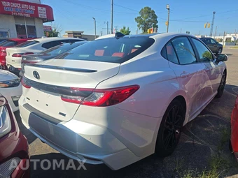 2026 Toyota Camry XSE - miniatura 3