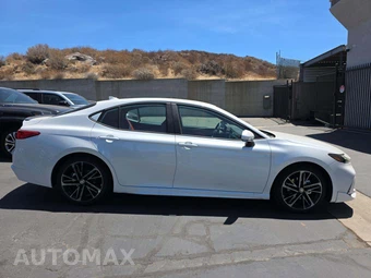 2026 Toyota Camry XSE - miniatura 4