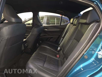 2026 Toyota Camry XSE - miniatura 13