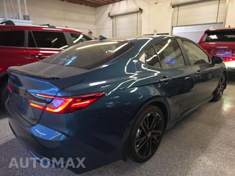 2026 Toyota Camry XSE - miniatura 3