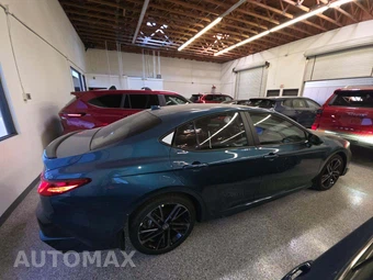 2026 Toyota Camry XSE - miniatura 4