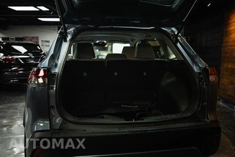 2026 Toyota Corolla Cross L - miniatura 7