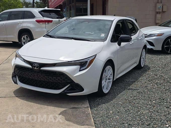 2026 Toyota Corolla Hatchback SE