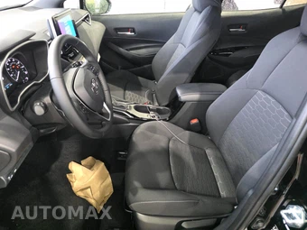 2026 Toyota Corolla Hatchback SE - miniatura 7