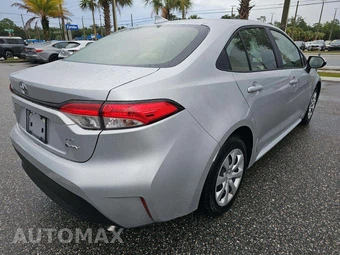 2026 Toyota Corolla Hybrid LE Sedan - miniatura 3