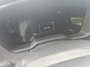 2026 Toyota Corolla Hybrid LE Sedan - miniatura 12