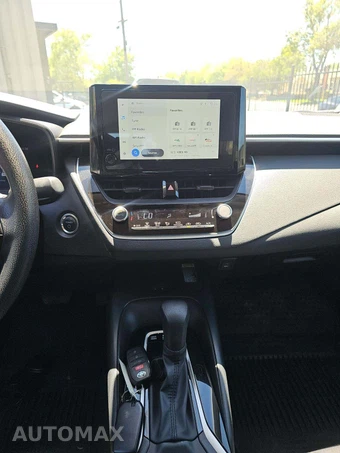 2026 Toyota Corolla Hybrid LE Sedan - miniatura 7