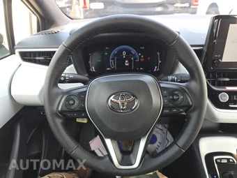 2026 Toyota Corolla Hybrid SE Sedan - miniatura 10