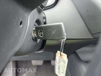 2026 Toyota Corolla LE Sedan - miniatura 5