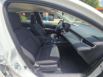 2026 Toyota Corolla LE Sedan - miniatura 15