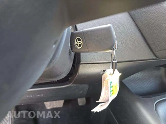 2026 Toyota Corolla LE Sedan - miniatura 5
