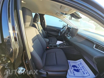 2026 Toyota Corolla LE Sedan - miniatura 8