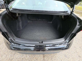 2026 Toyota Corolla LE Sedan - miniatura 14