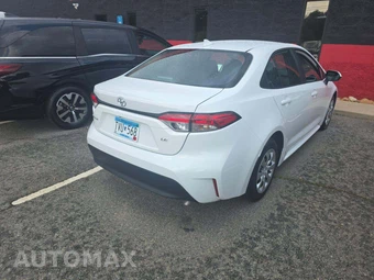 2026 Toyota Corolla LE Sedan - miniatura 3