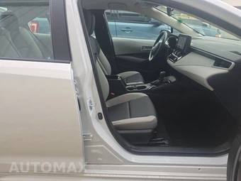 2026 Toyota Corolla LE Sedan - miniatura 8
