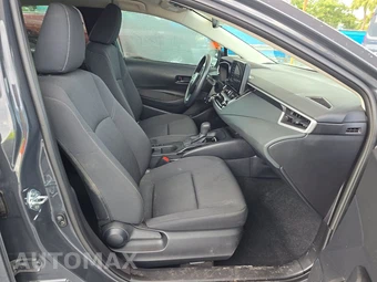 2026 Toyota Corolla LE Sedan - miniatura 8