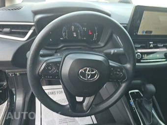 2026 Toyota Corolla LE Sedan - miniatura 10