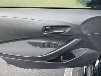 2026 Toyota Corolla LE Sedan - miniatura 9
