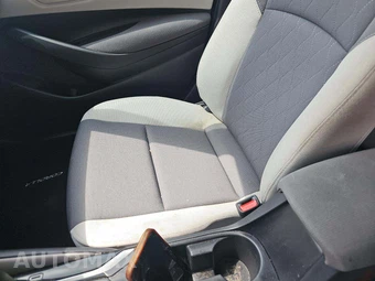 2026 Toyota Corolla LE Sedan - miniatura 21